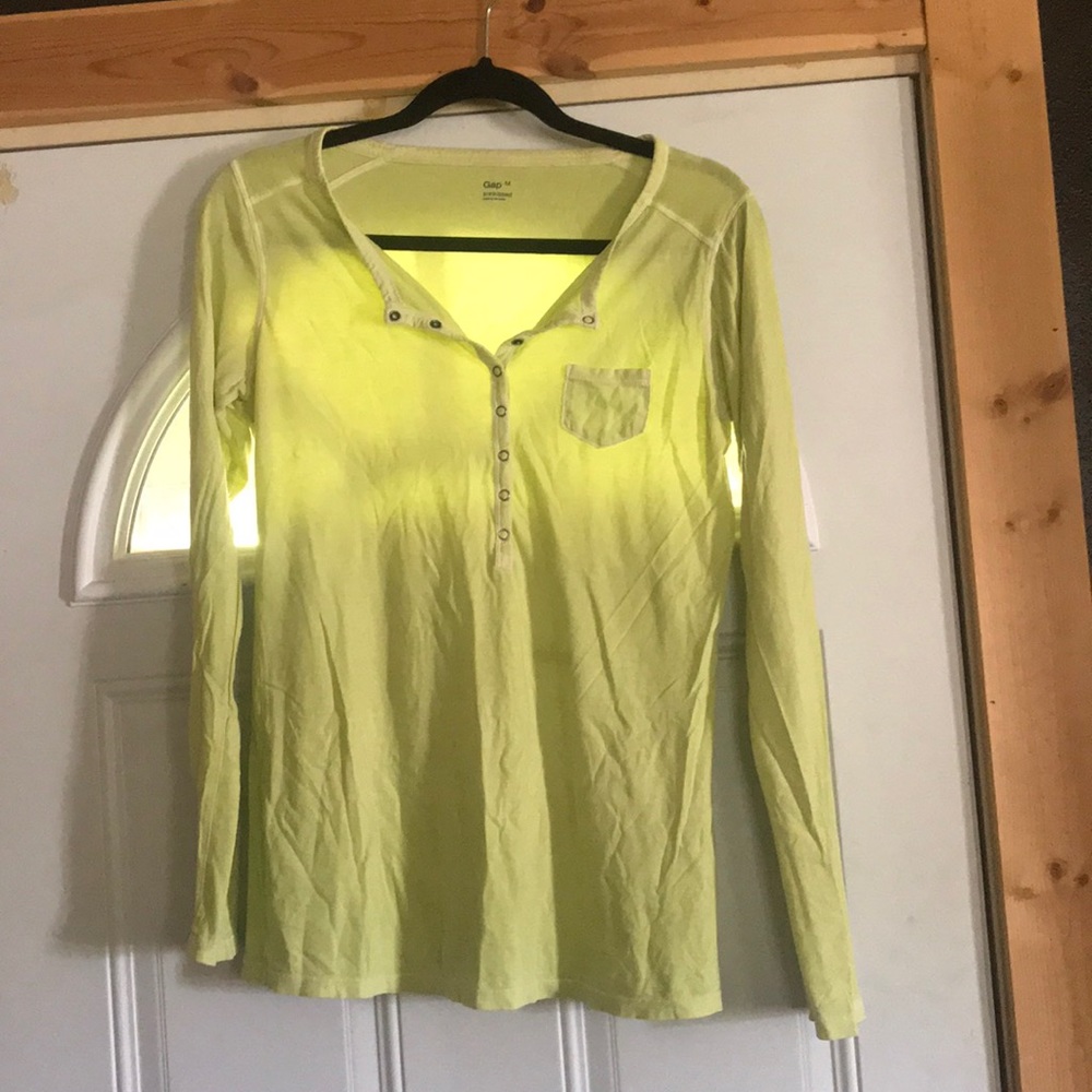 Green long sleeve shirt